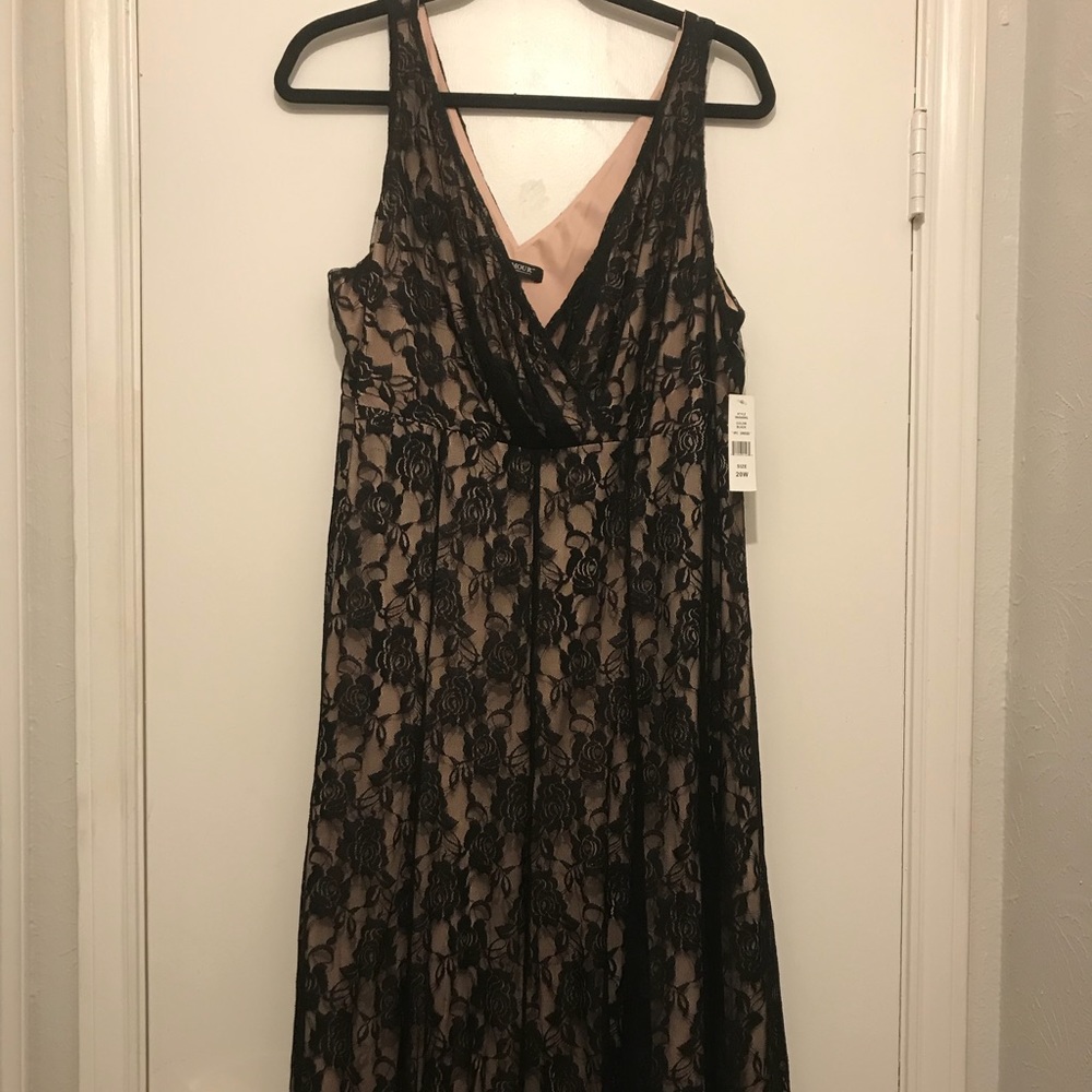 Great cocktail dress!